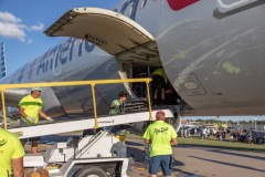 Honor flight arrives 5