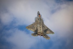 F-22-climbs-out-2-
