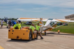 Big-Tug-Little-Plane