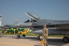 WI-F-16-arrives-5-