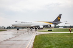 UPS-747-arrives-1-