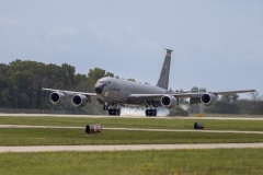 KC-135-Smokey-tires-