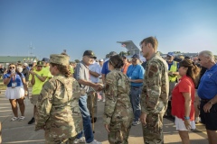 Davis's Greet Honor Flight 2