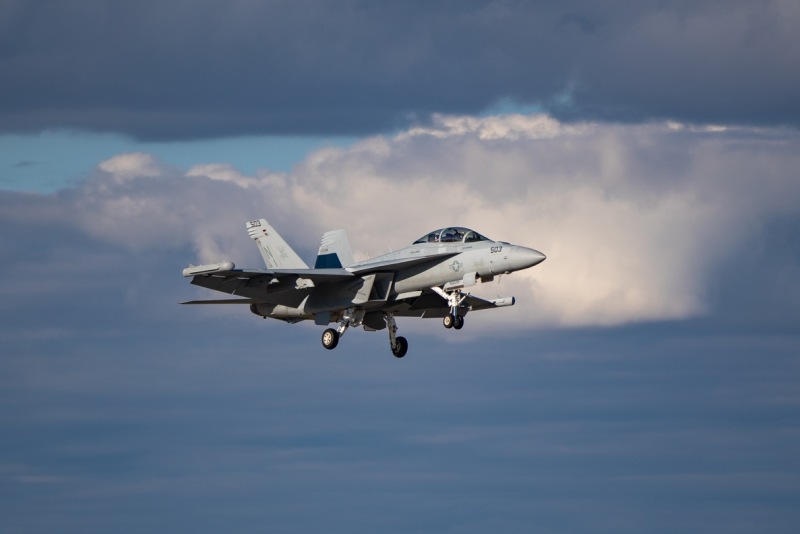 F-18 Wheels down