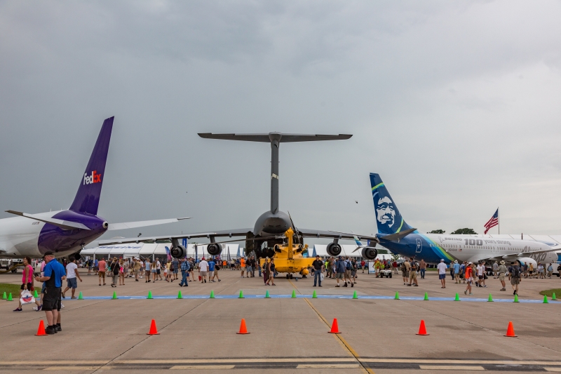 6-Big-Tails-on-the-Ramp-