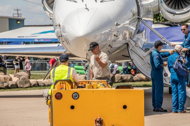Geting the NOAA G-IV out