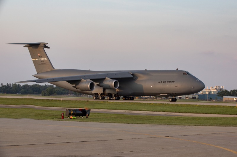 C-5-Arrives-4