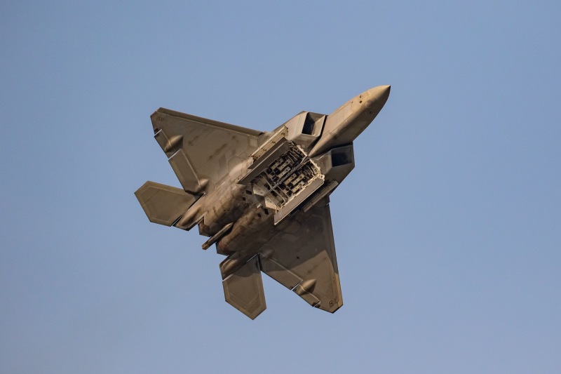 F-22-bomb-bay