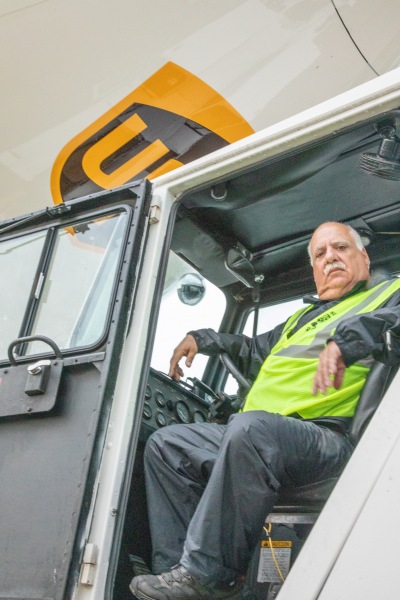 UPS-747-Vic-Ready-to-roll-