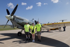 Spitfire-tow-crew-