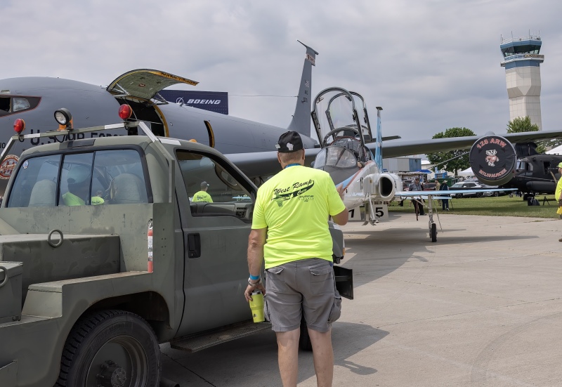 Parking-the-T-38-1-