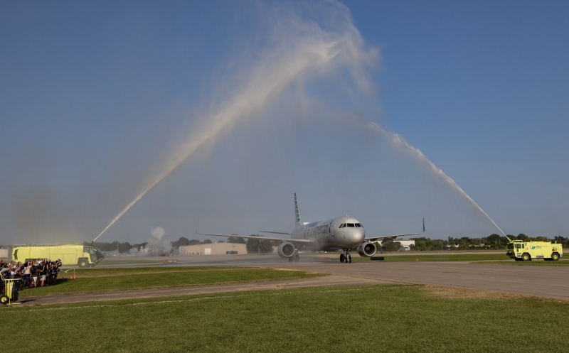 Honor Flight Arrives