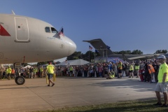 Honor Flight Arrives 2