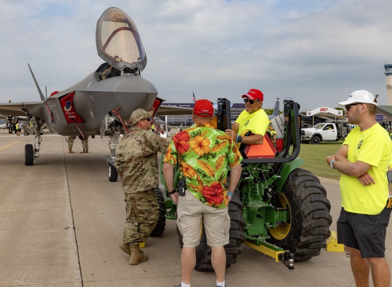 Seinding out the F-35 2