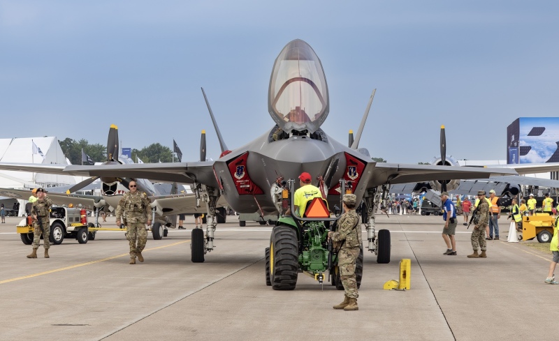 Sending out the F-35 2