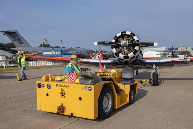 Vic Moves those T-6's 1