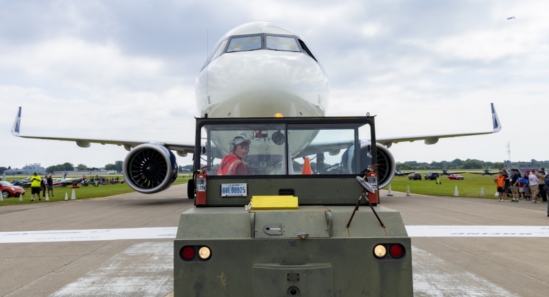 Nate-Towing-in-the-a321-1