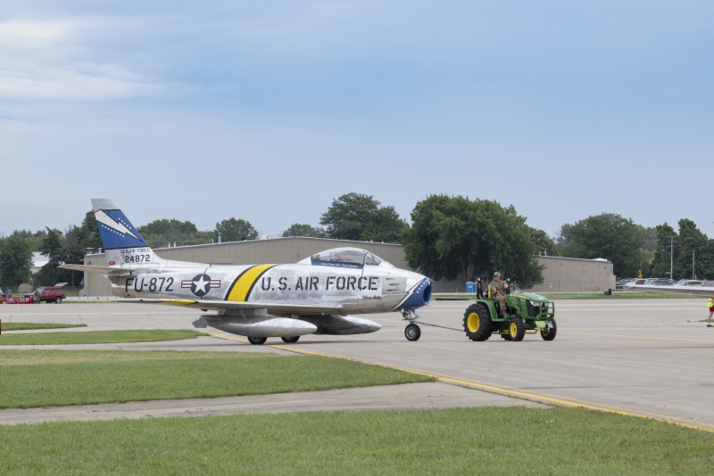 Warbirds-to-the-ramp-1