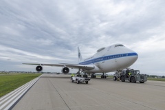 747-on-the-runway-2
