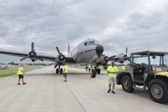 C-54-Candy-Bomber-arrives-3