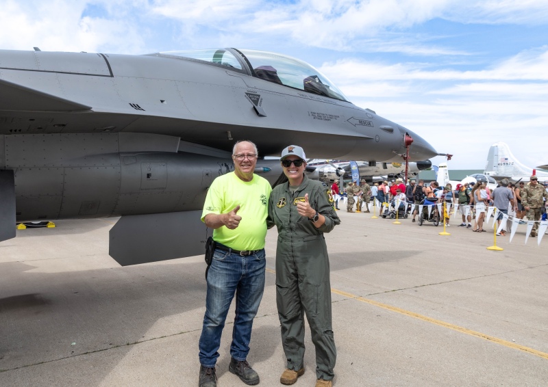 Beth-and-Tom-f-16-1