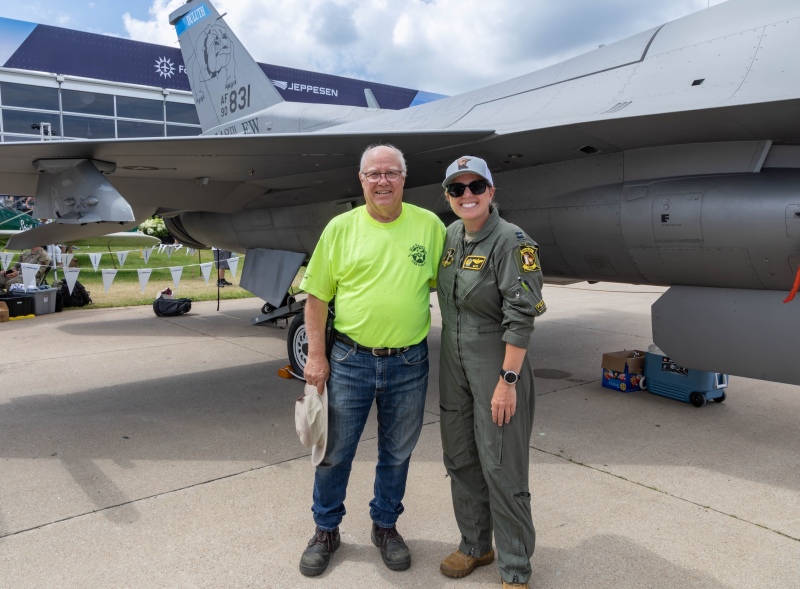 Beth-and-Tom-f-16-3