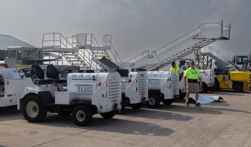 United-tugs-in-a-row-1-