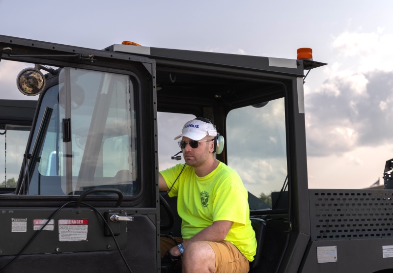 Jeff-on-the-Delta-tow-