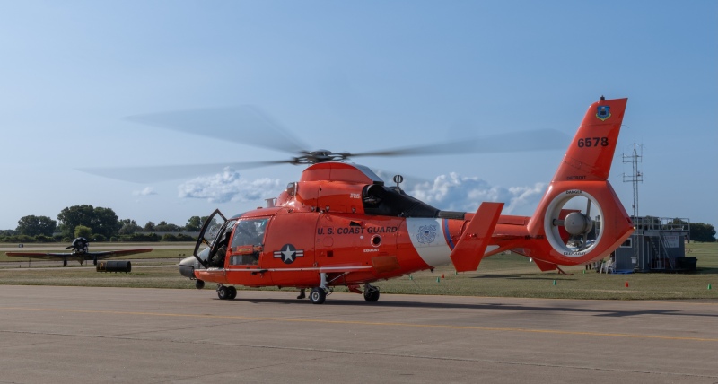 Coast-Guard-heads-out