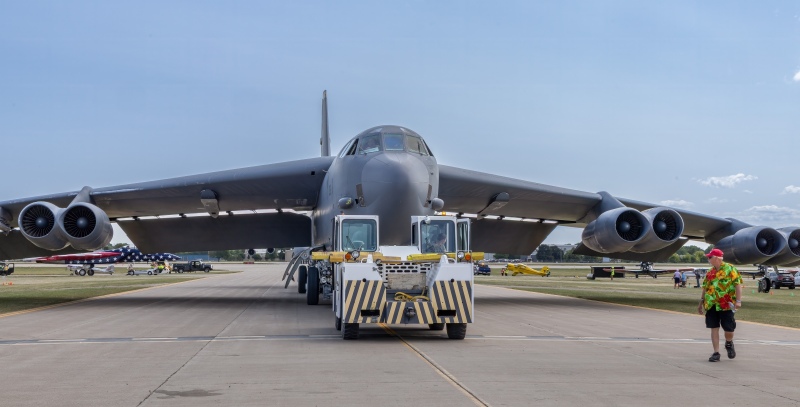 B-52-on-teh-throat-3-