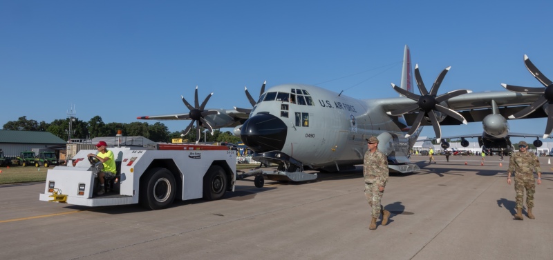 Keith-pulls-the-C-130-out-1-
