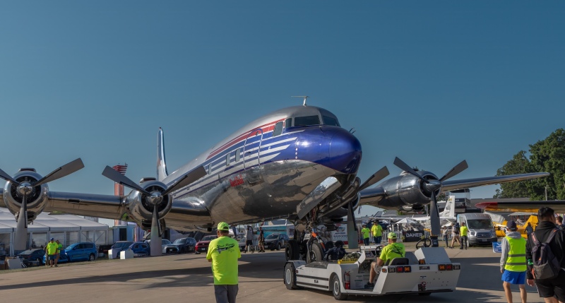Red-Bull-DC-6-arrival-3-