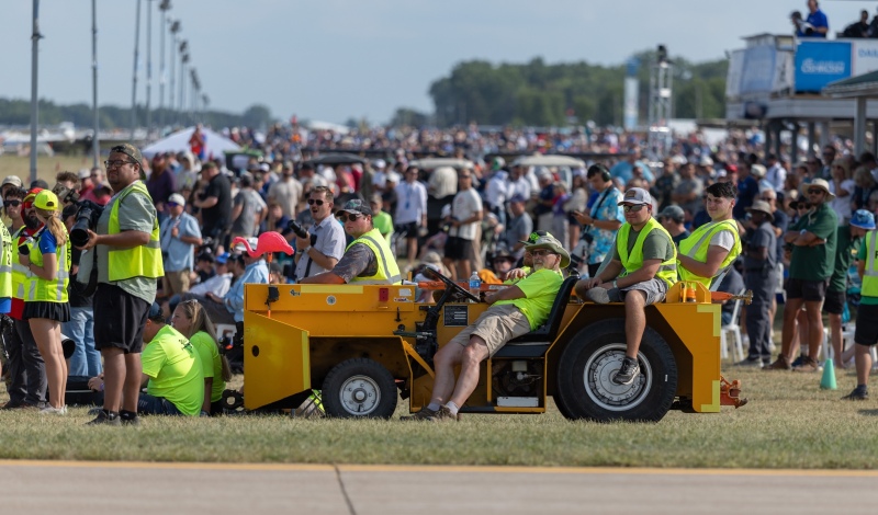 Yellow-Magic-Airshow-seats-