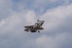 F-35-hover