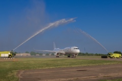 Honor-flight-arrives